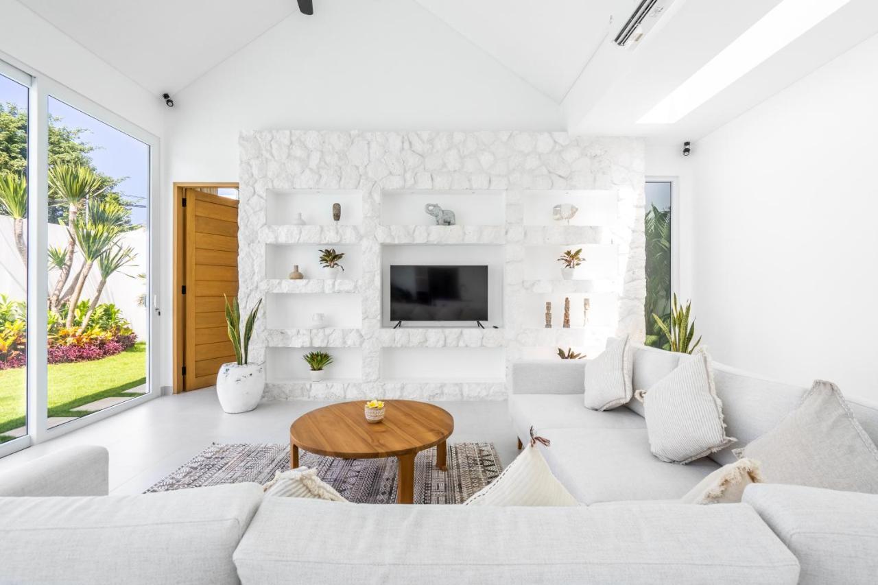 Casa Blanca Villa By Betterplace Uluwatu Exterior foto