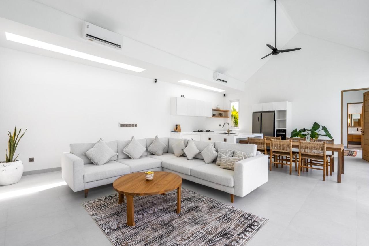 Casa Blanca Villa By Betterplace Uluwatu Exterior foto